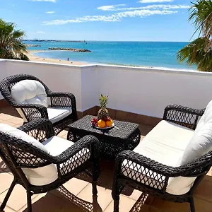 house-in-front-of-the-beach-with-sea-view.catalonia-hotels.com/
