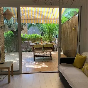 beau-t2-de-40-m2-jardin-de-70m2-au-calme-a-50-metres-de.fr-provencehotel.com/